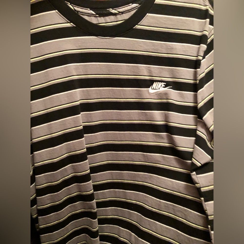 The Nike Tee Short Sleeve Striped Crewneck Shirt Black, Gray Neon Yellow XXL